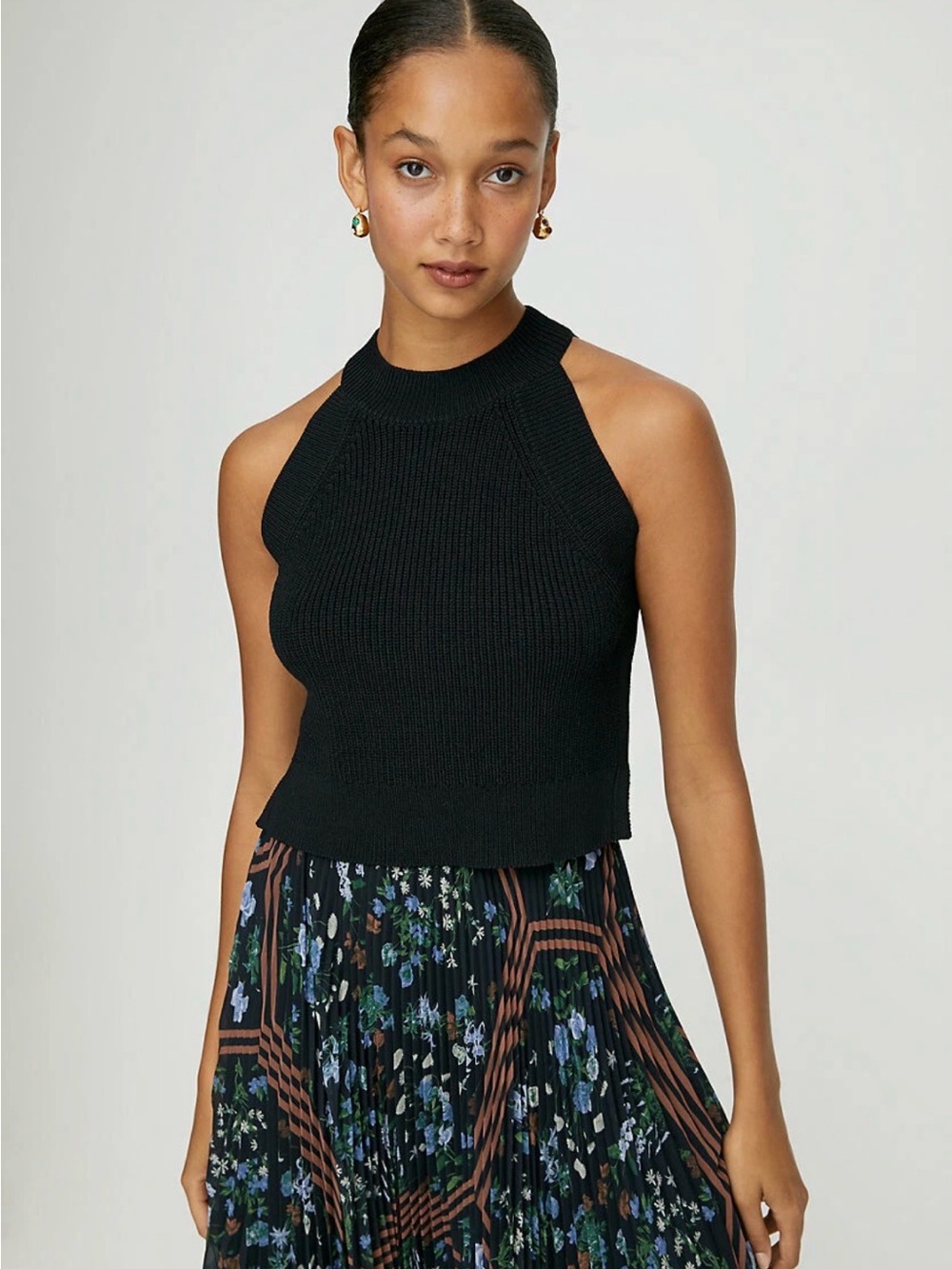 Wilfred Ribbed Halter Crop Tank